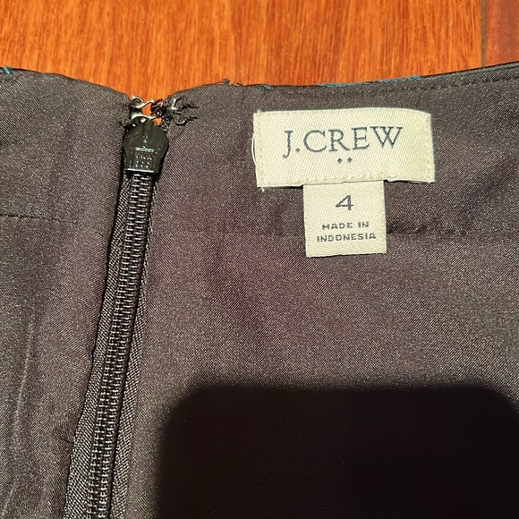 EUC J. Crew Floral Flat Front A-Line Short Mini Skirt Size 4 Black & Green - Picture 7 of 11